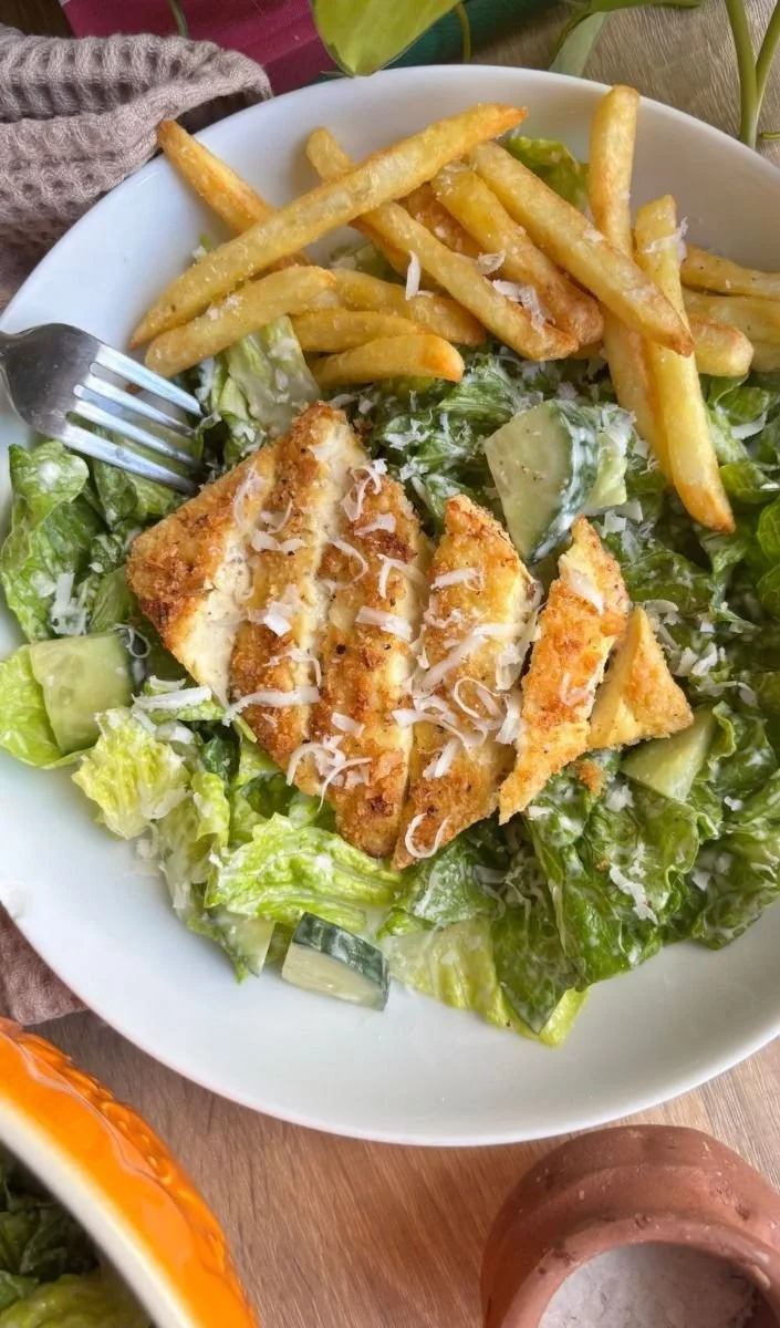 Delicious Vegetarian Caesar Salad with crispy croutons and creamy dressing
